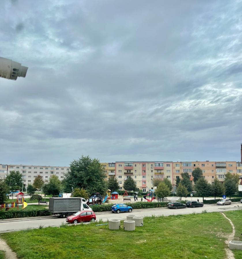 Boby S Studio With Free Parking Turda Exterior photo
